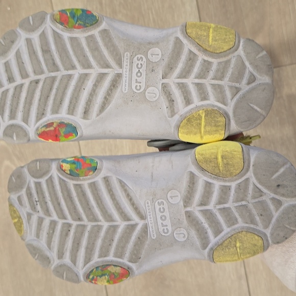 Crocs for kids size 1 - Picture 3 of 6